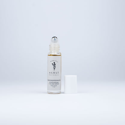 Aplicación del Sérum Desinflamatorio de Ojos Alelí Natural con roll-on. Efecto calmante inmediato para una mirada descansada.